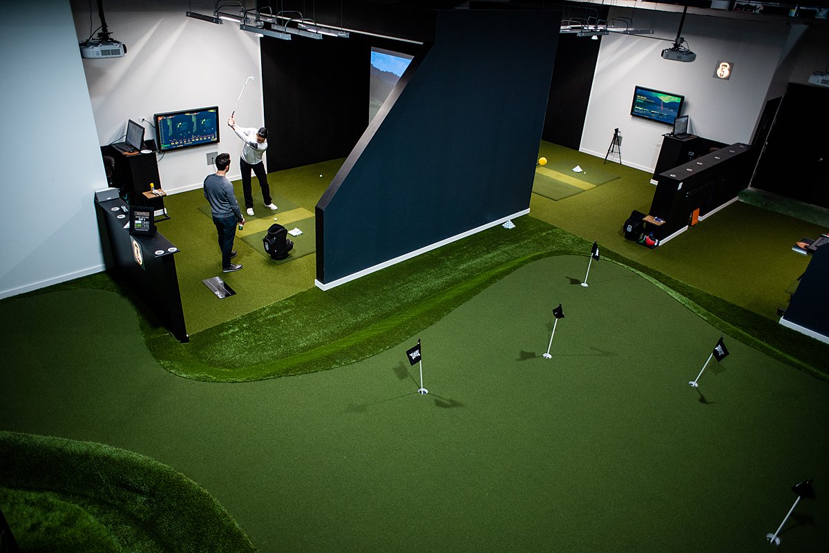 Indoor Golf Facility with Simulation Technology